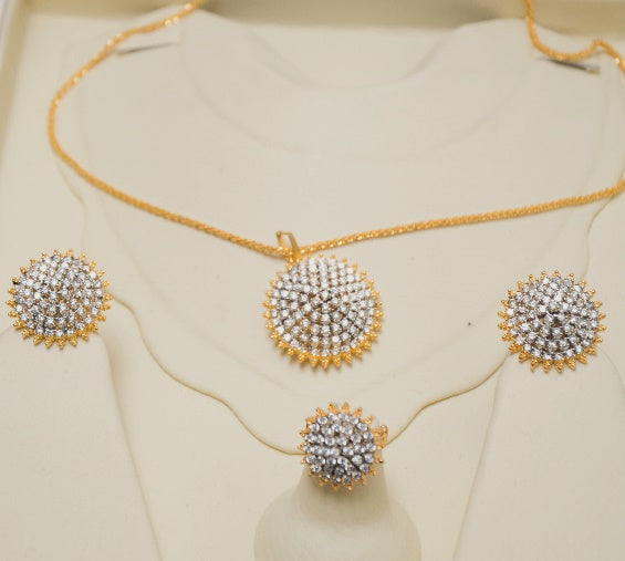 Elegant Style Gold-Plated Black Neckless sets