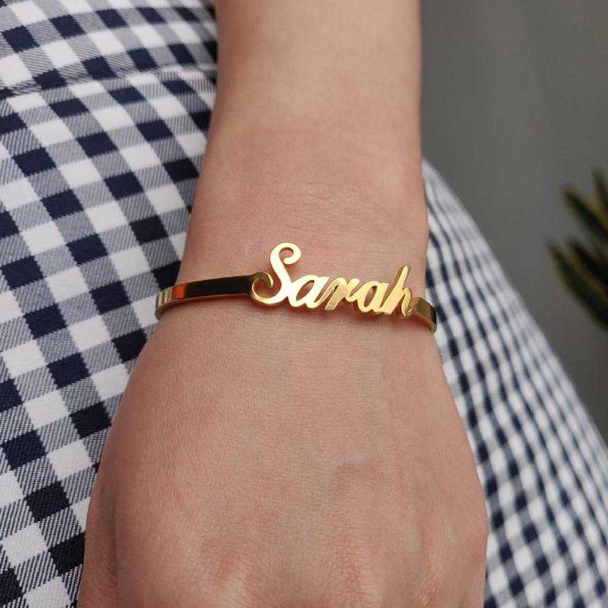 Customize Beautiful Bangle