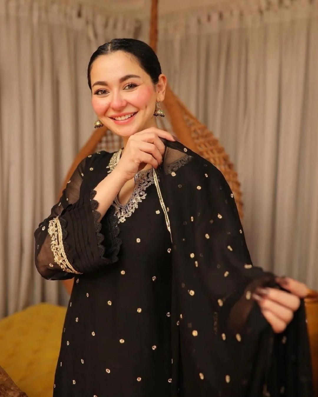 Hania Amir Embroidery Collection 3Pcs
