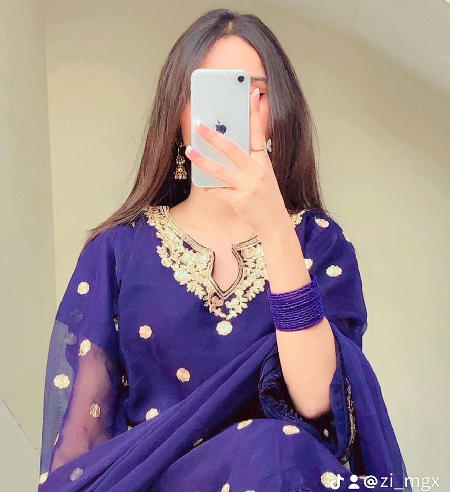 Hania Amir Embroidery Collection 3Pcs