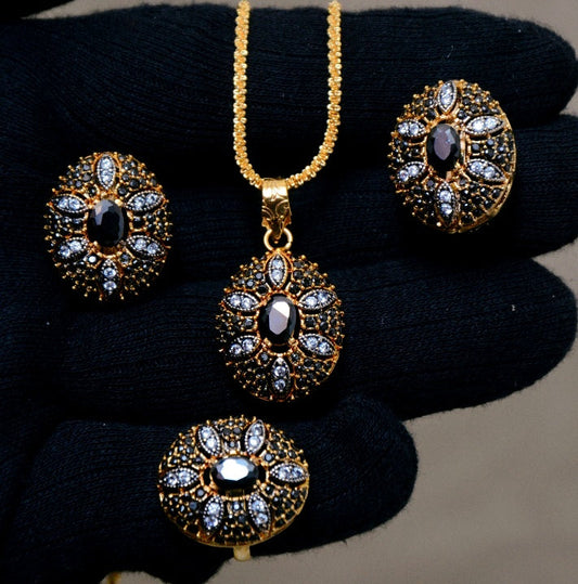 Graceful Black Gold-Plated Neckless Set