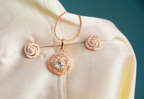 Gold-Plated Neckless Set