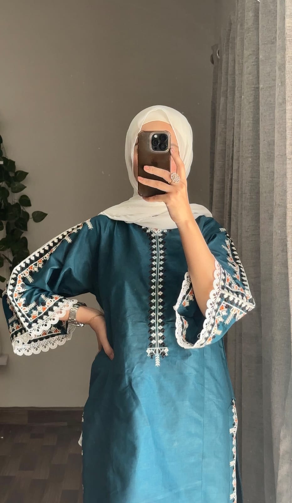 Multi Colour Embroidery 2Pc
