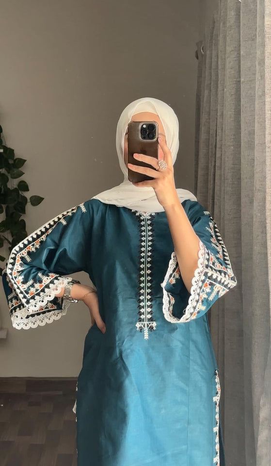 Multi Colour Embroidery 2Pc