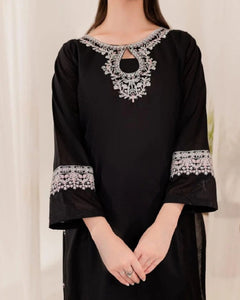 #color_black