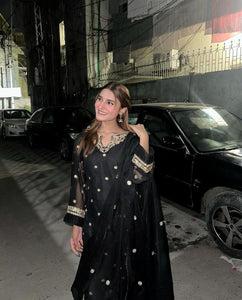 Hania Amir Embroidery Collection 3Pcs